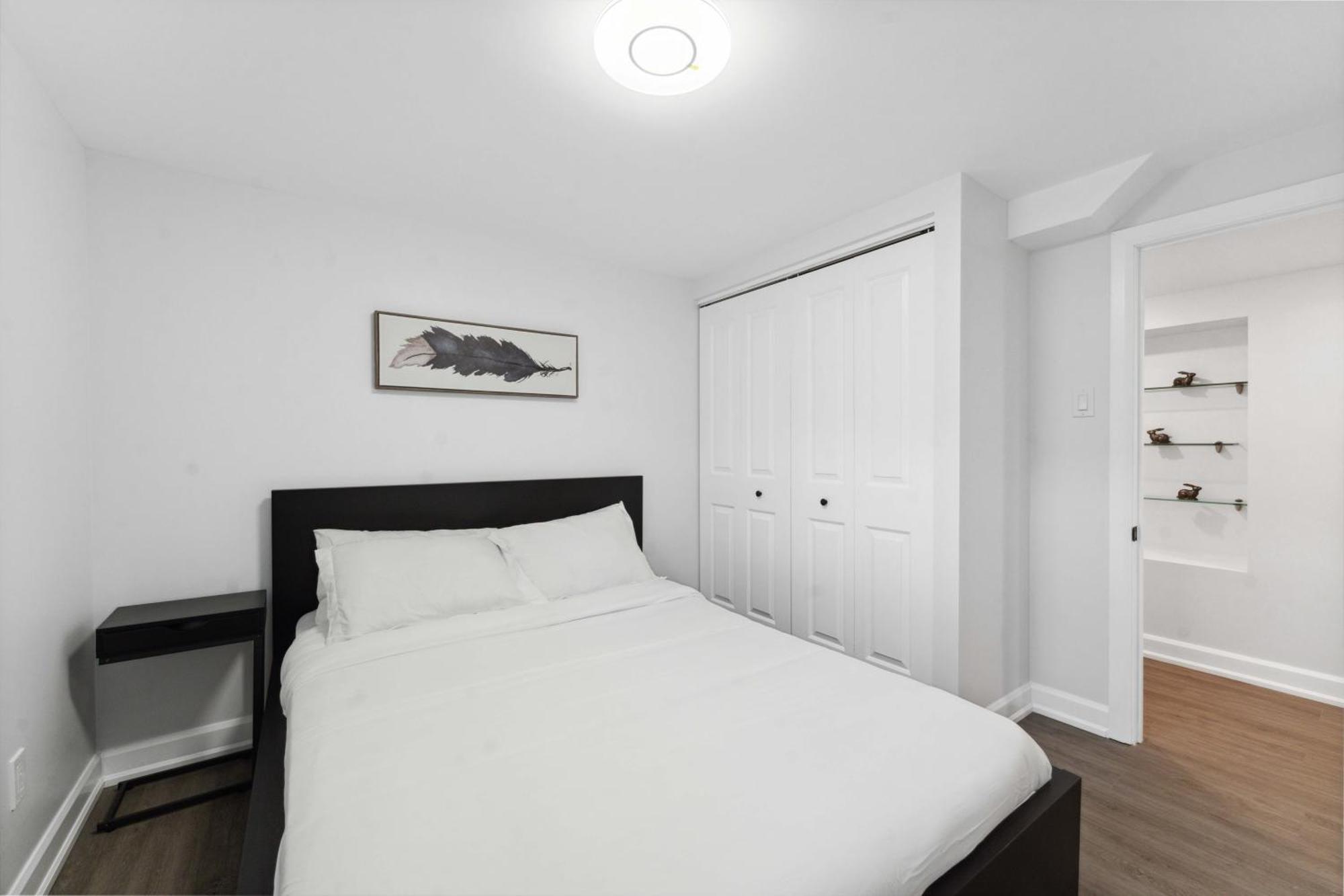 Modern 3Br Suites Оттава Экстерьер фото