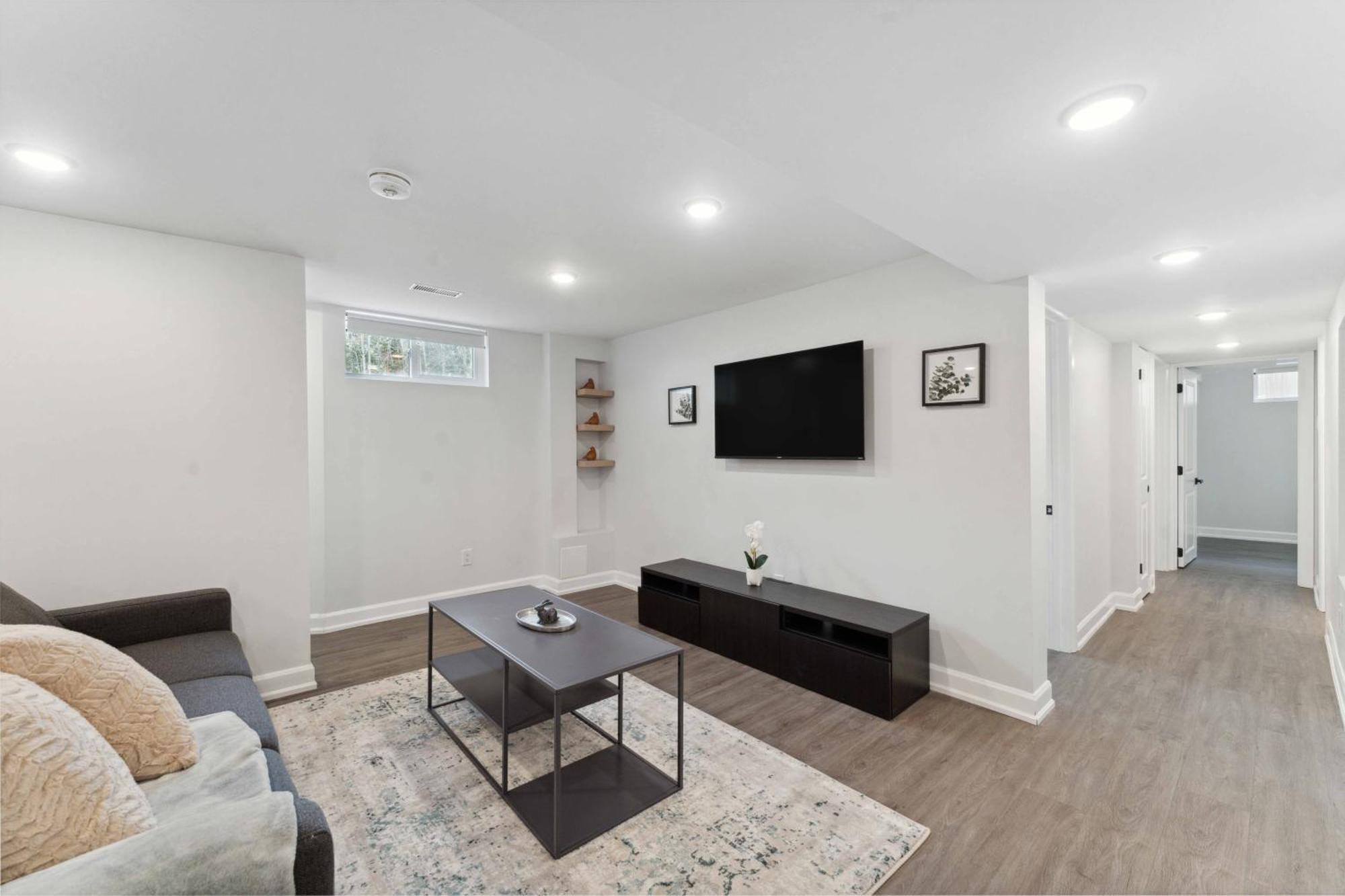 Modern 3Br Suites Оттава Экстерьер фото